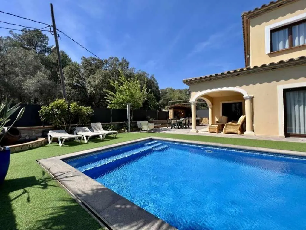 Villa Casa Judibar Con Zona De Barbacoa Y Piscina Calonge  0*, Calonge (Catalonia)